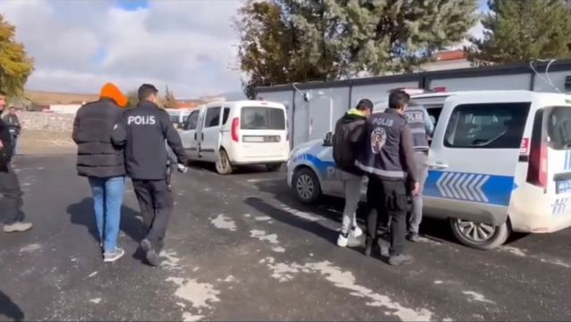 Doğanşehir'de Hırsızlık Zanlıları Tutuklandı 